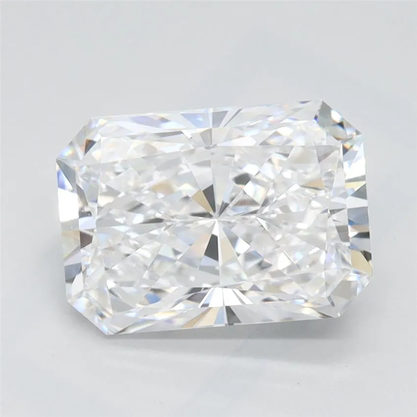 1.96ct Radiant Lab Grown Diamond (Colour D, Clarity VVS1, IGI Certified)