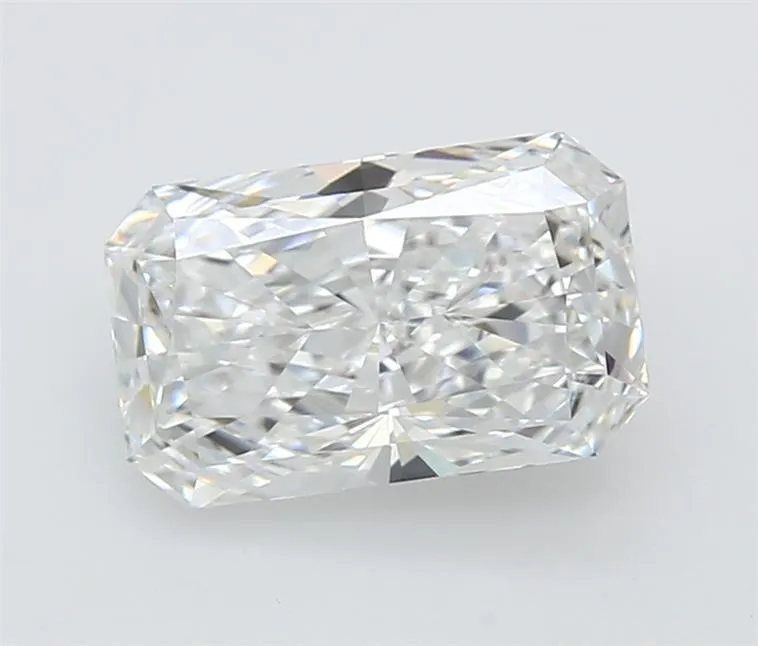 2.05ct Radiant Lab Grown Diamond (Colour E, Clarity VVS1, IGI Certified)