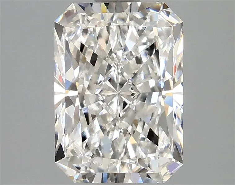 2.06ct Radiant Lab Grown Diamond (Colour E, Clarity VVS2, IGI Certified)