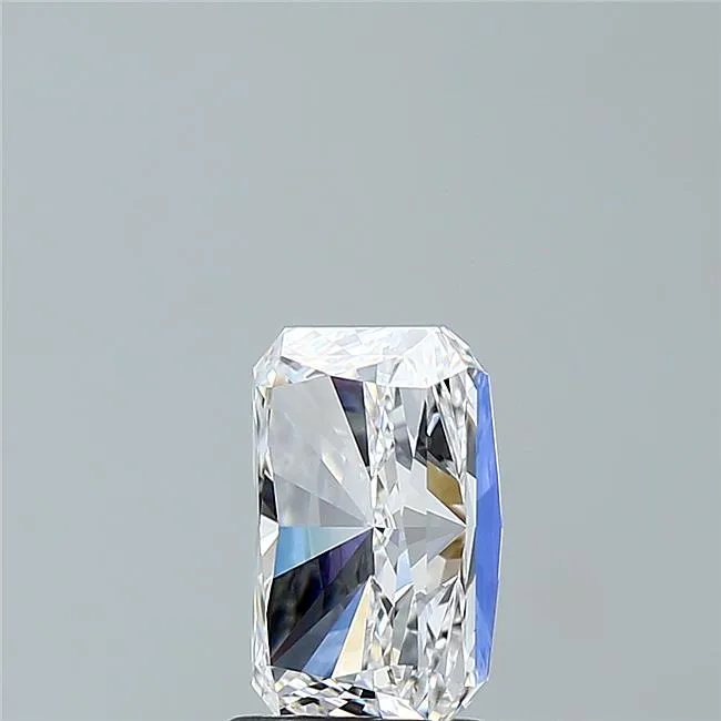 2.33ct Radiant Lab Grown Diamond (Colour E, Clarity VVS1, IGI Certified)