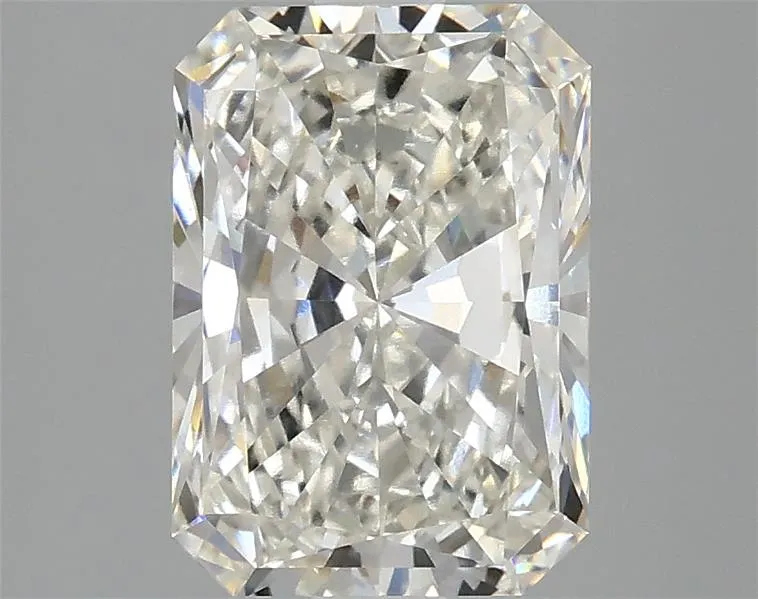 2.56ct Radiant Lab Grown Diamond (Colour G, Clarity VVS2, IGI Certified)