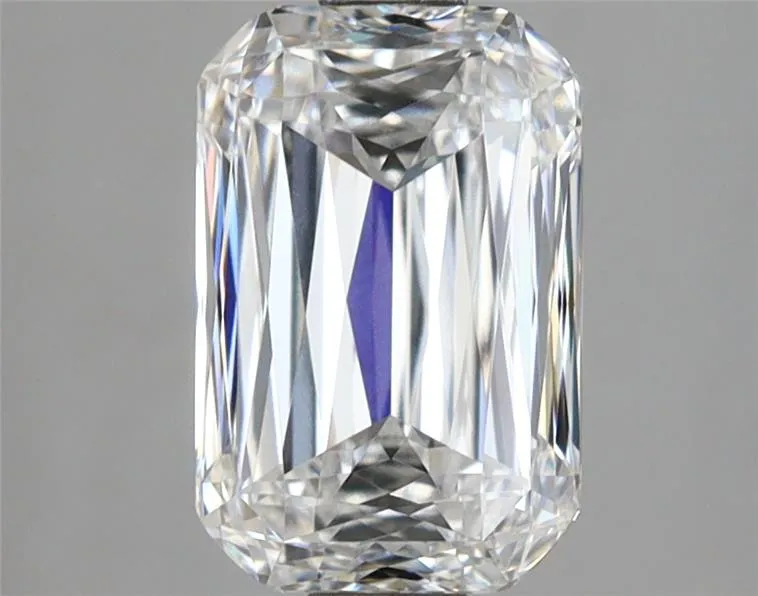 2.58ct Cushion modified Lab Grown Diamond (Colour E, Clarity VVS2, IGI Certified)