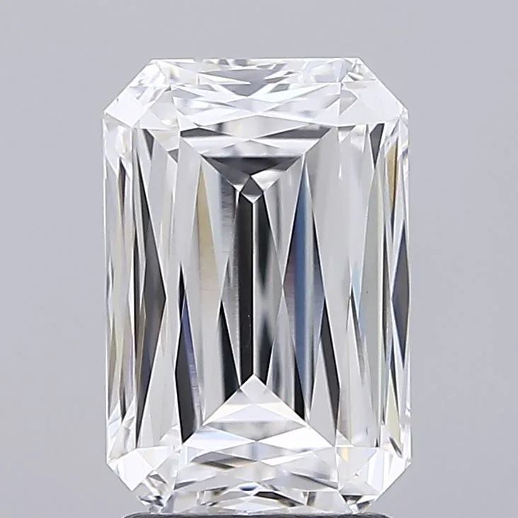 2.80ct Radiant Lab Grown Diamond (Colour E, Clarity VVS2, IGI Certified)