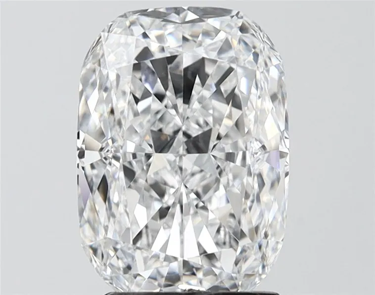 2.87ct Cushion modified Lab Grown Diamond (Colour D, Clarity VVS2, IGI Certified)