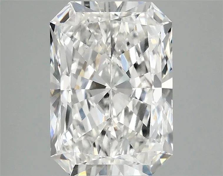 2.88ct Radiant Lab Grown Diamond (Colour F, Clarity VVS2, IGI Certified)