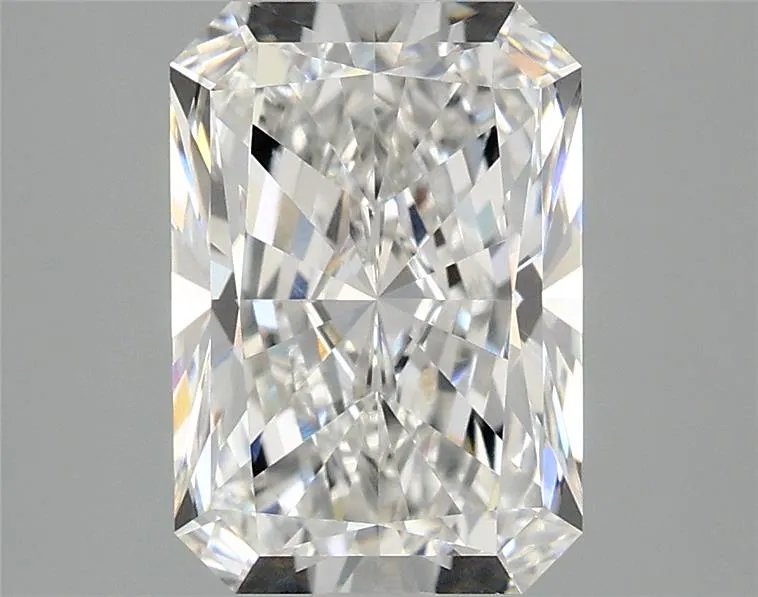2.90ct Radiant Lab Grown Diamond (Colour E, Clarity VVS1, IGI Certified)