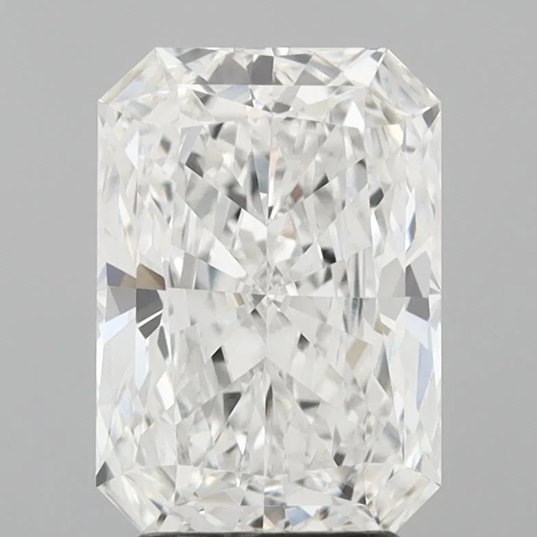2.90ct Radiant Lab Grown Diamond (Colour F, Clarity VVS2, IGI Certified)