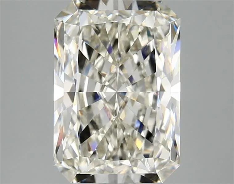 2.91ct Radiant Lab Grown Diamond (Colour H, Clarity VVS2, IGI Certified)