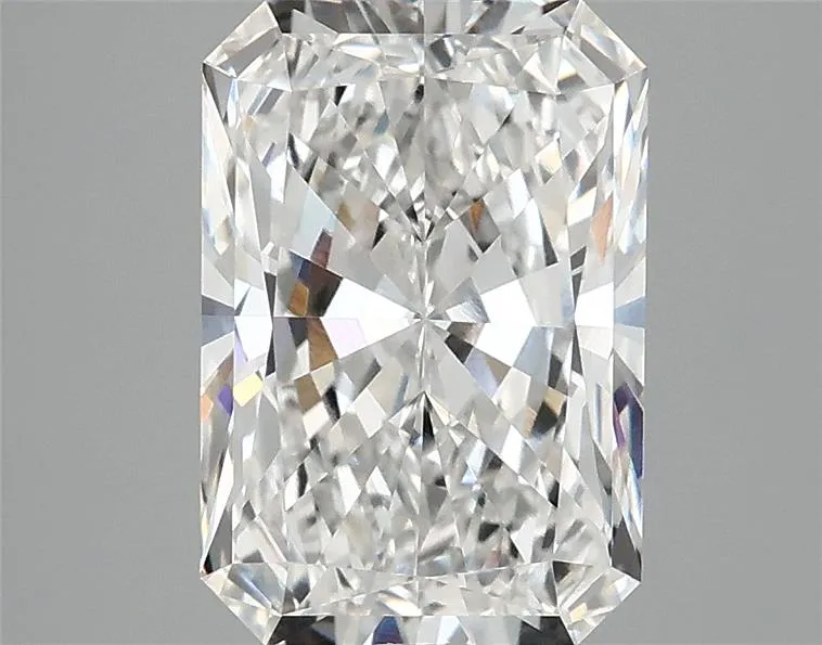 2.93ct Radiant Lab Grown Diamond (Colour E, Clarity VVS2, IGI Certified)