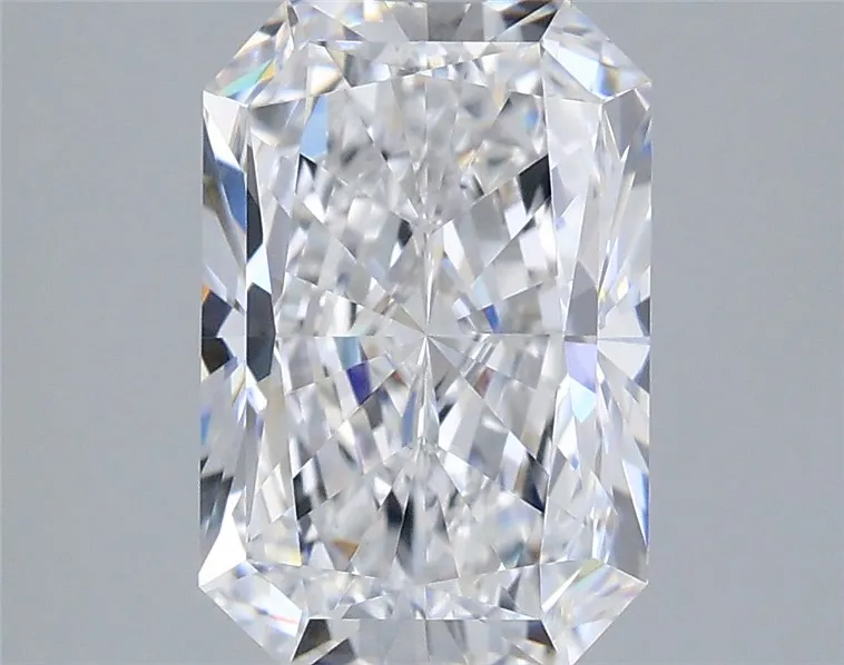 2.95ct Radiant Lab Grown Diamond (Colour D, Clarity VVS1, IGI Certified)