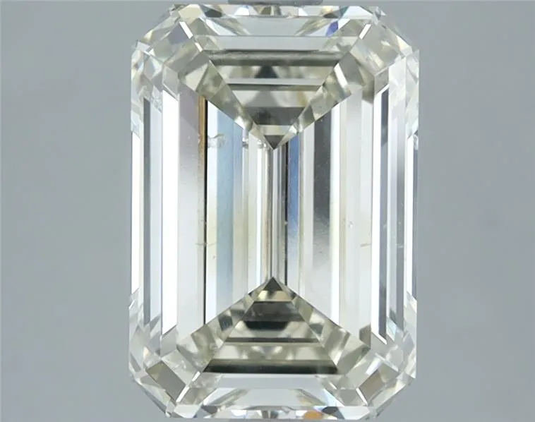 3.03ct Emerald Natural Diamond (Colour L, Clarity SI1, Cut VG, IGI Certified)