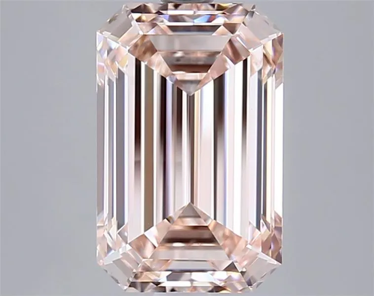 3.08ct Emerald Lab Grown Diamond (Colour Fancy Pink, Clarity VVS1, IGI Certified)