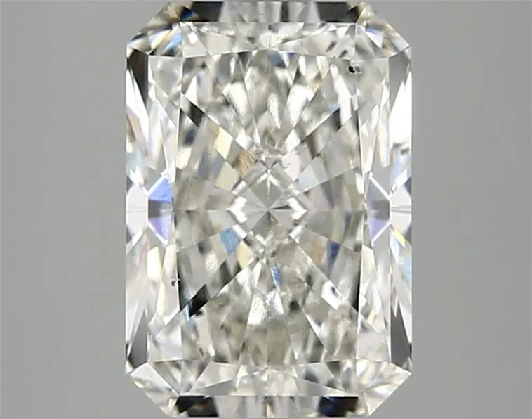 3.09ct Radiant Lab Grown Diamond (Colour G, Clarity SI1, IGI Certified)