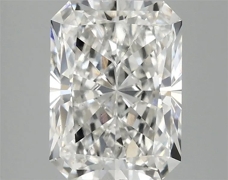 3.10ct Radiant Lab Grown Diamond (Colour G, Clarity VS2, IGI Certified)