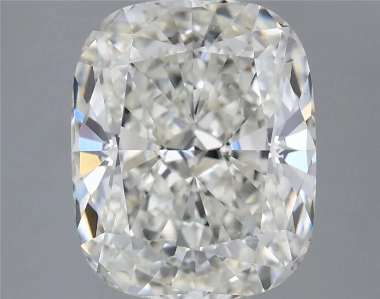 3.60ct Cushion modified Lab Grown Diamond (Colour G, Clarity VVS2, IGI Certified)