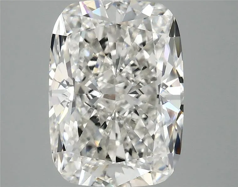 4.01ct Cushion modified Lab Grown Diamond (Colour G, Clarity VS1, IGI Certified)