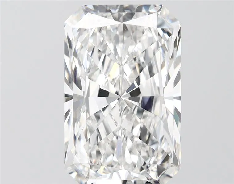 4.10ct Radiant Lab Grown Diamond (Colour D, Clarity VVS1, IGI Certified)