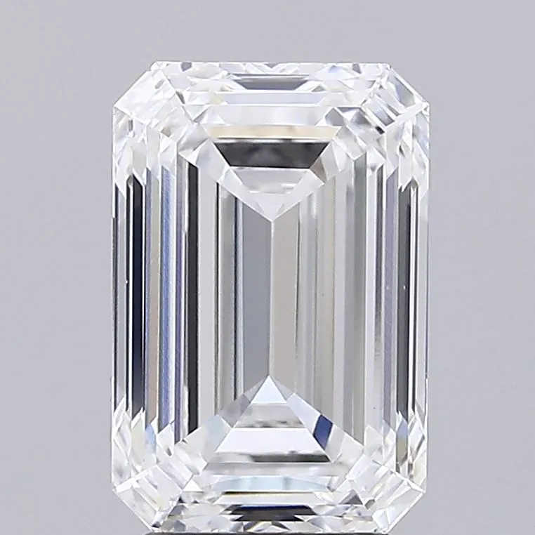 4.25ct Emerald Lab Grown Diamond (Colour E, Clarity VVS2, IGI Certified)