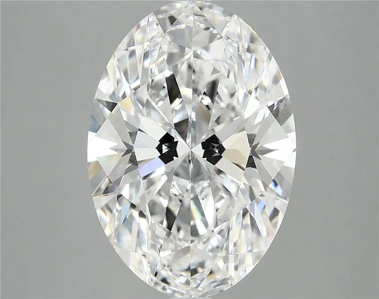 4.25ct Oval Lab Grown Diamond (Colour E, Clarity VVS1, IGI Certified)