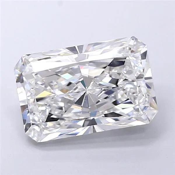 4.44ct Radiant Lab Grown Diamond (Colour E, Clarity VVS2, IGI Certified)