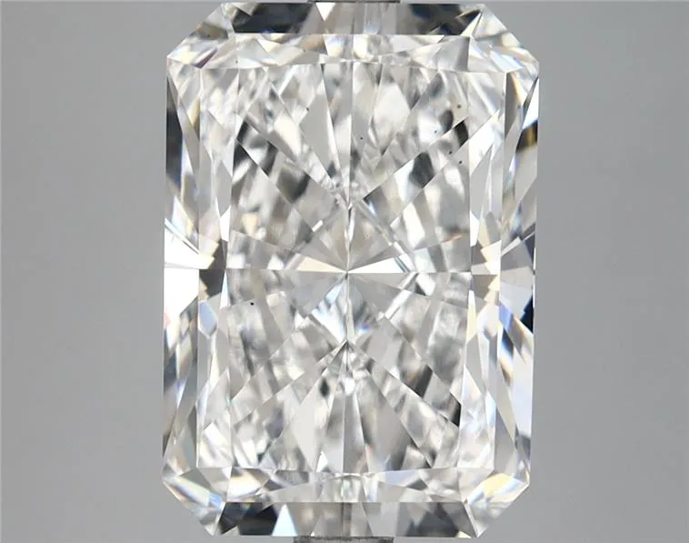 4.65ct Radiant Lab Grown Diamond (Colour E, Clarity VS2, IGI Certified)
