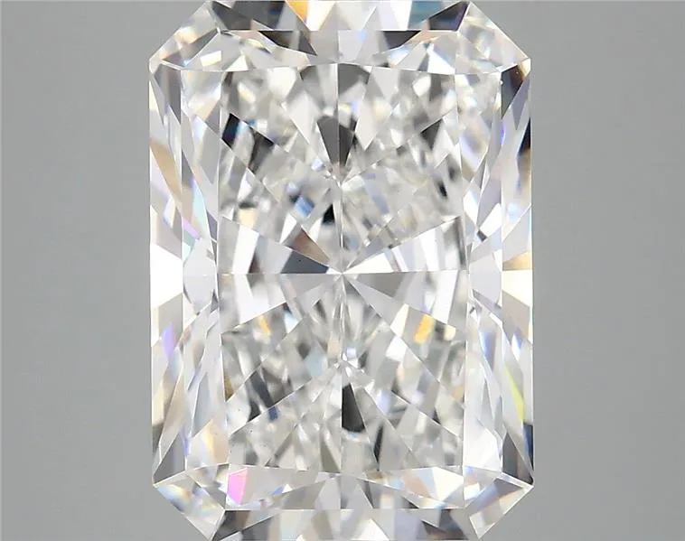 5.00ct Radiant Lab Grown Diamond (Colour E, Clarity VVS2, IGI Certified)