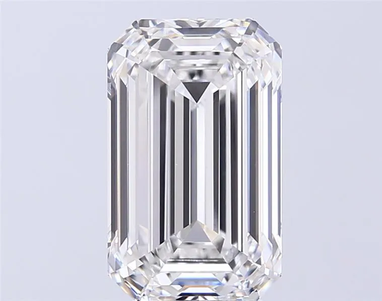 5.02ct Emerald Lab Grown Diamond (Colour F, Clarity VVS2, IGI Certified)