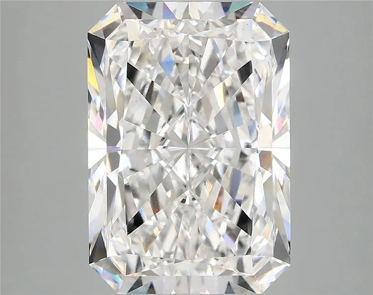 5.04ct Radiant Lab Grown Diamond (Colour E, Clarity VS1, IGI Certified)