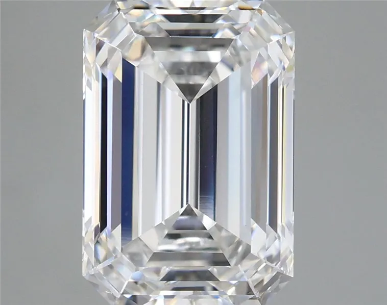 5.58ct Emerald Lab Grown Diamond (Colour E, Clarity VVS2, IGI Certified)