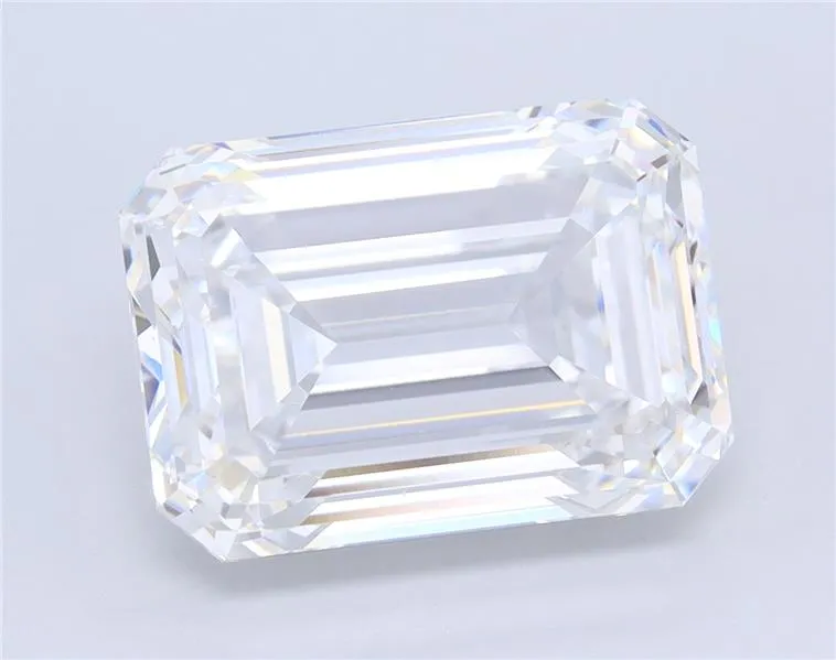 7.05ct Emerald Lab Grown Diamond (Colour E, Clarity VVS2, IGI Certified)
